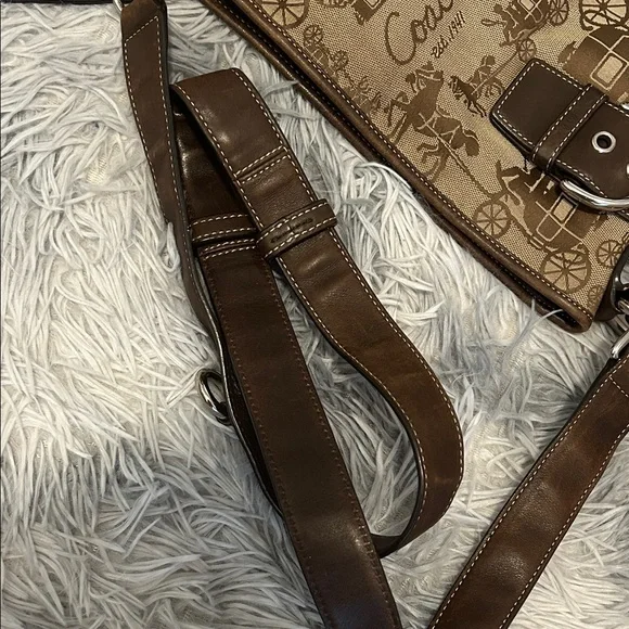 Coach Vintage Y2K Crossbody Bag - Picture 10 of 12